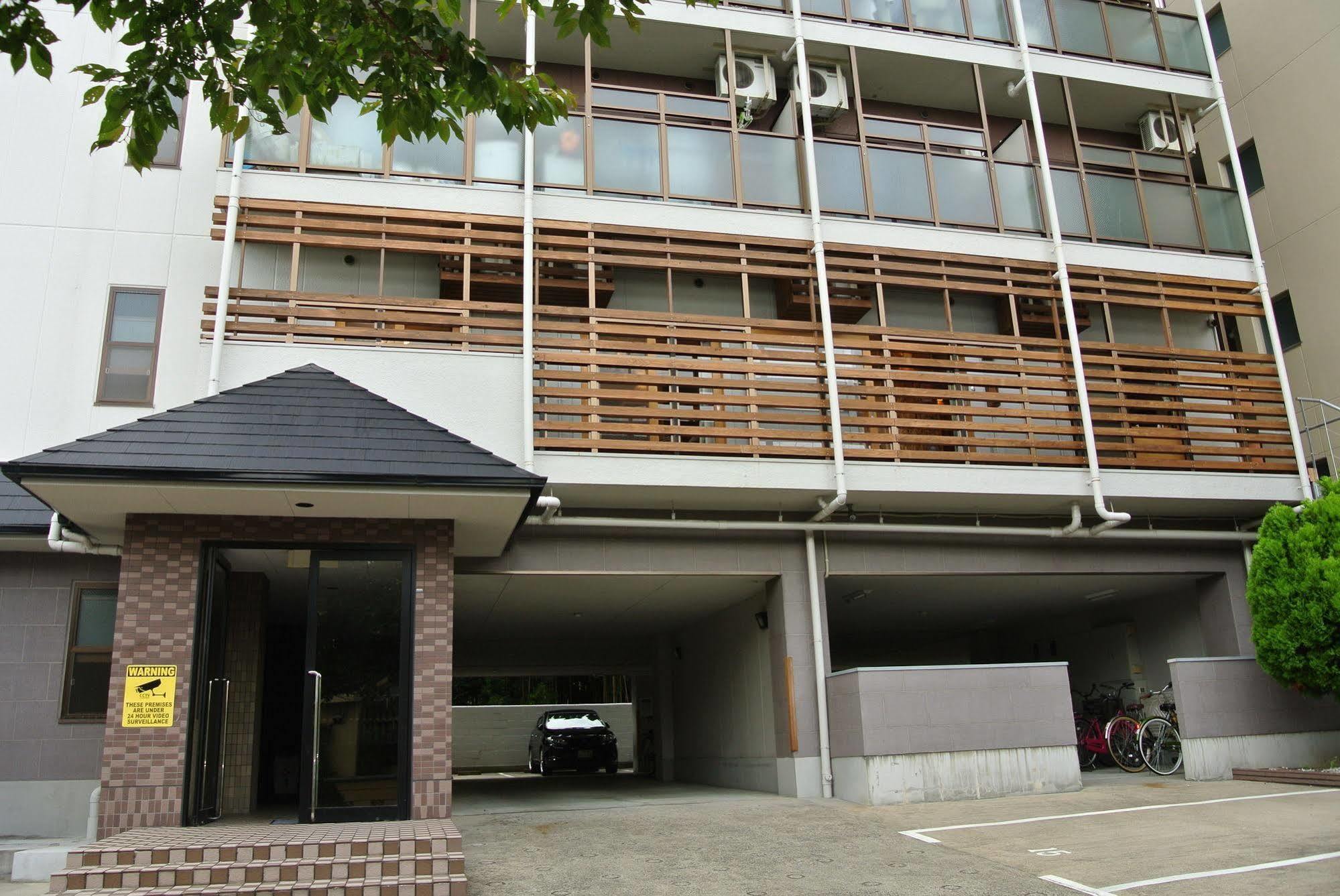 Backpackers Hotel Noosa Japan In Takatsuki Tonda Экстерьер фото